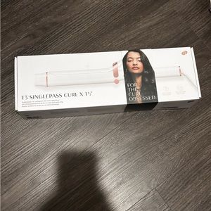 T3 curling iron